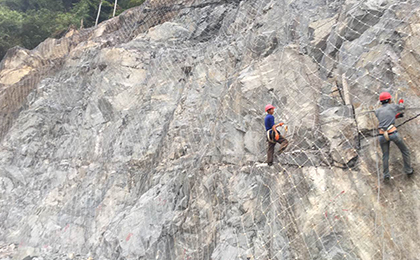 主動(dòng)邊坡防護(hù)網(wǎng) 主動(dòng)邊坡防護(hù)網(wǎng)